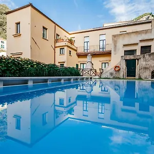 2* Bed and breakfast Amalfi Resort