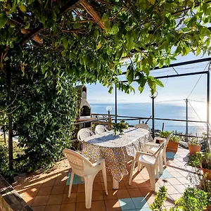 Torre Di Amalfi